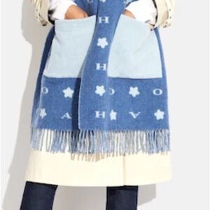 Coach Blue White Star Patterned oversized Scarf wool blend pockets
